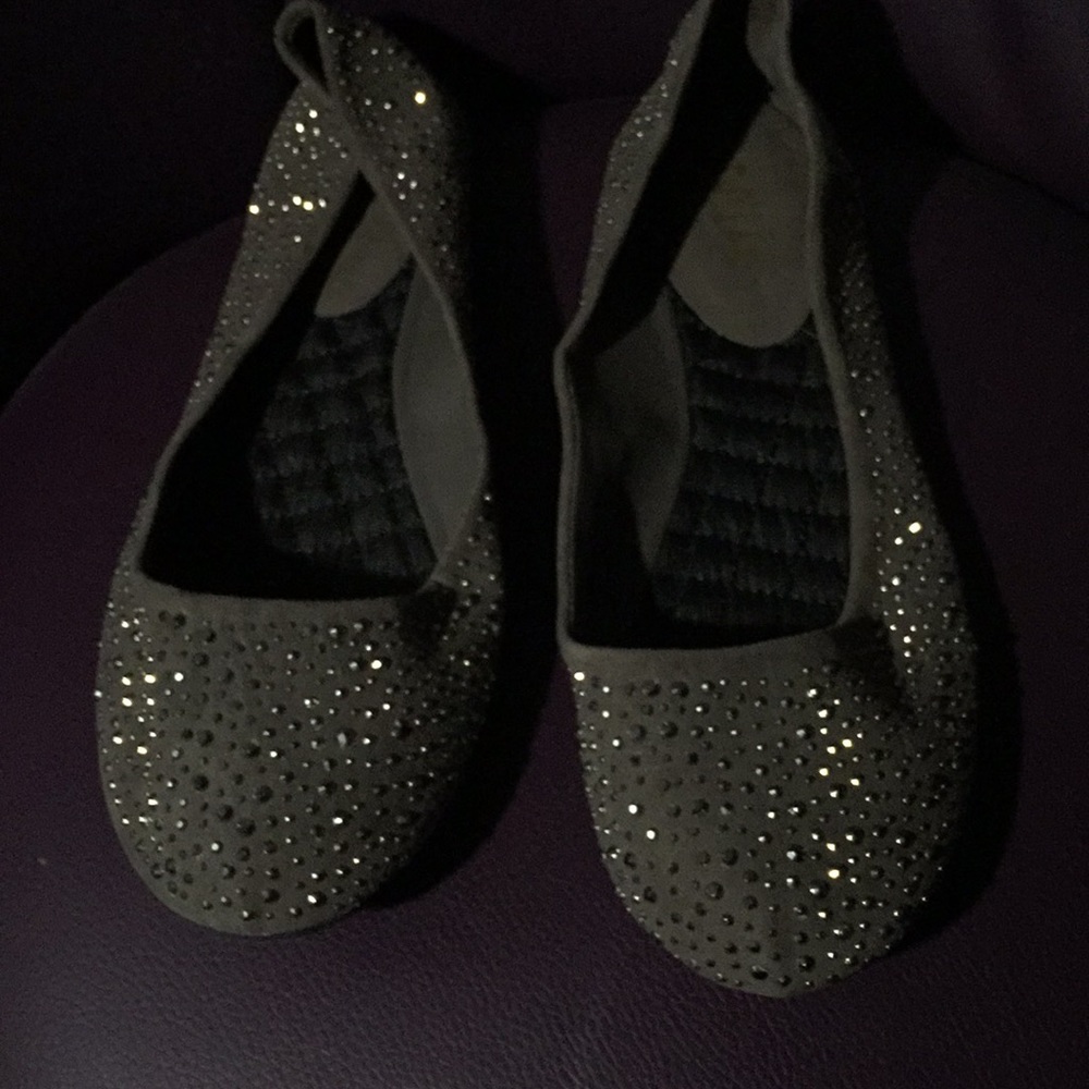 MIA Size 9 rhinestone flats